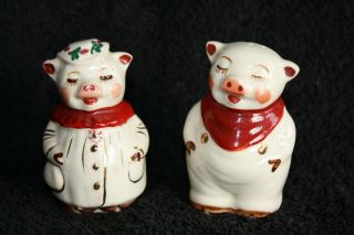 Shawnee Winnie And Smiley Salt And Pepper Shakers W / Gold Trim