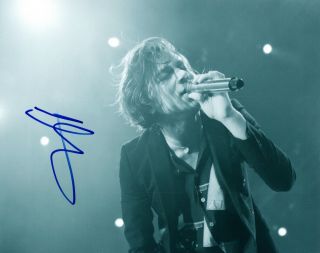 Matt Shultz Signed Autographed 8x10 Photo Lead Singer Of Cage The Elephant