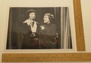 1975 - Tom Jones / Julie Andrews - Salute To Sir Lew,  The Master.  Promo Photo