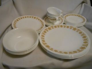 32 Piece Vintage Corelle Golden Butterfly Dishes Plates Cups Saucers Soup Bowls