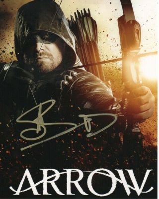 Stephen Amell Arrow Autographed Signed 8x10 Photo Mr636