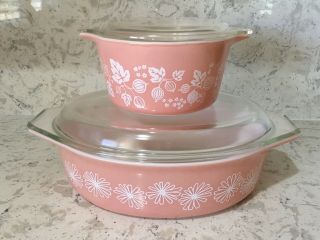 Vintage Pyrex Pink Daisy 045 Casserole & 473 Pink Gooseberry Serving Dish W/lids