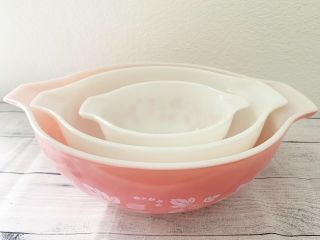 Vintage Pyrex Set Of 3 Pink & White Gooseberry Cinderella Mixing Bowls
