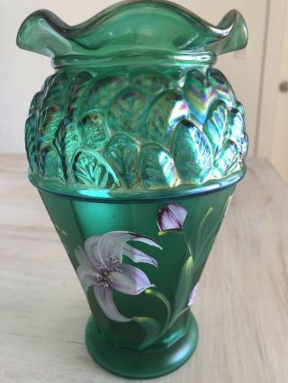 Fenton Green Hand Painted Lily Vase Ruffle Top Designer Showcase Msrp $200