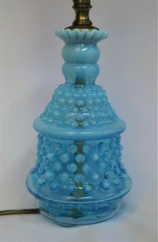 Wonderful Vintage Small Fenton Blue Opalescent Hobnail Bedroom Vanity Table Lamp 3