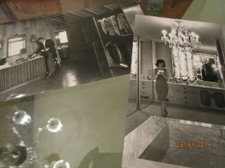 1950s Era Natalie Wood & Robert Wagner 2 Photos Rare In Dressing Rooms Vanity