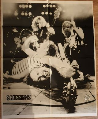 Clippings - The Scorpions - Paul Mccartney - Poster 16x24 Inch - S - 446