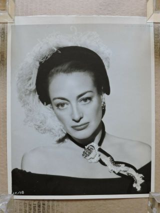 Joan Crawford Bare Shoulders Key Set Glamour Portrait Photo 1940 
