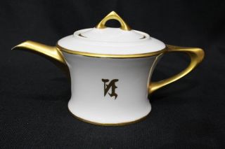 Hutschenreuther Classic Gold Band Tea/coffee Pot With Unique Design