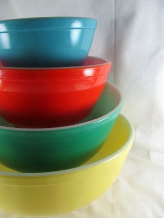 Pyrex Primary Mixing Bowls,  Set Of 4,  Nesting,  Vtg