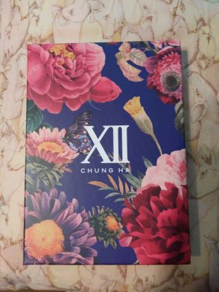 [limited Edition] Chungha 2nd Single Album - Xii,  Numbered Warrenty Card