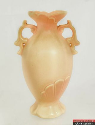 Vtg Matte Cantaloupe Peach Weller Pottery Ornate Handle Fin Fan Design Vase L5x