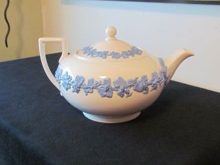 Signed Wedgwood Queens Ware Lavender On Cream Teapot Plain Smooth Edge