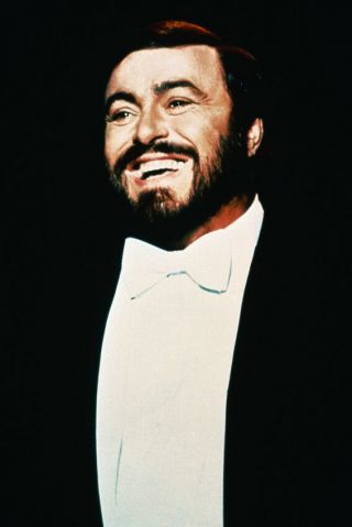 Luciano Pavarotti 24x36 Color Poster Print