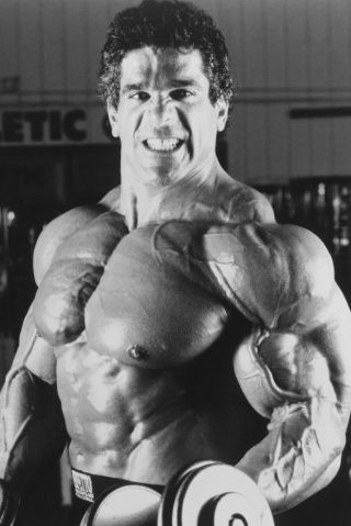Lou Ferrigno 24x36 Poster Out Muscles Lifting Weights In Gym