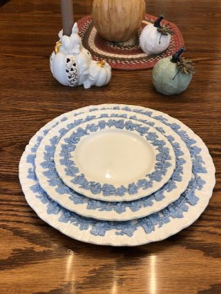 Wedgwood Queensware Lavender Blue On Cream Plain 6 Three - Place Settings Total18