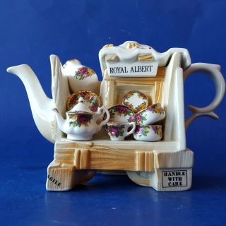 Royal Albert England OLD COUNTRY ROSES Street Vendor ' s China Cart - Shaped Teapot 3
