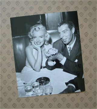 Marilyn Monroe & Joe Dimaggio - Dutch Press Photo