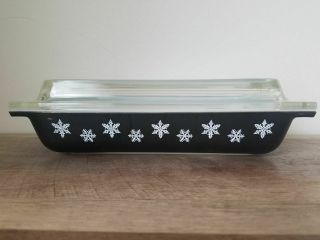 Pyrex Black and White Snowflake 548 Spacesaver With Lid 2
