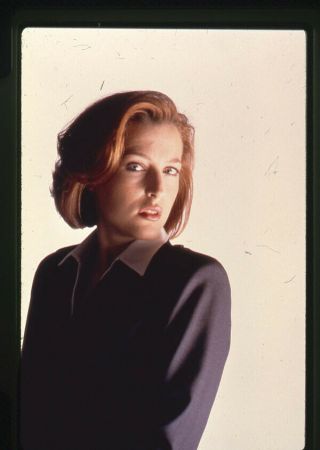 Gillian Anderson The X - Files Vintage Studio Pose Photo Agency Duplicate Slide