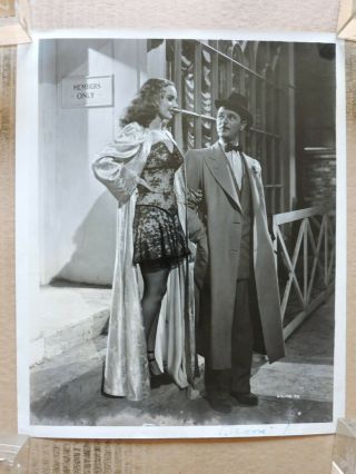 Carol Van Derman With Nigel Patrick Leggy Lingerie Photo 1948 The Noose