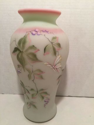 Fenton Butterfly And Berry Lotus Mist Hand Painted Vase 2955 Vf