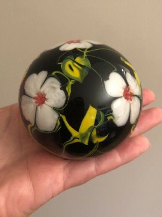 Richard Olma Signed White Dogwood Flowers And Vine Art Glass Paperweight 1988