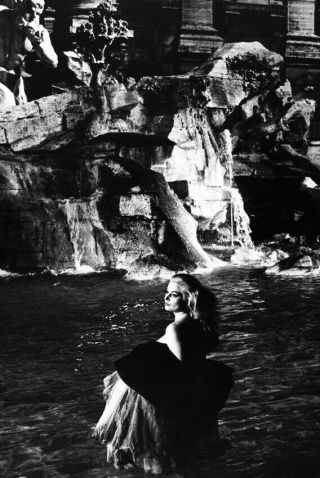 La Dolce Vita Anita Ekberg Iconic In Trevi Fountain Rome 24x36 Poster