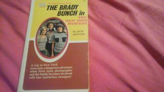 The Brady Bunch Paperback The York Mystery 1972