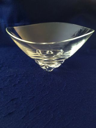 Signed Steuben Glass Crystal Trillium Bowl 8089,  Designed By Donald Pollard1958