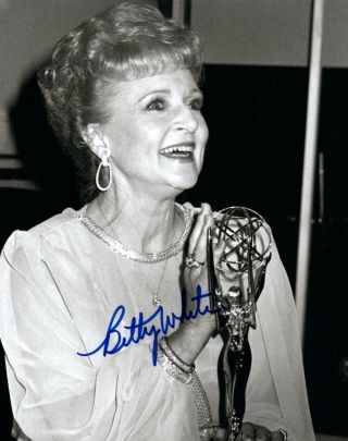 Betty White Signed 8x10 Photo Picture Autographed,