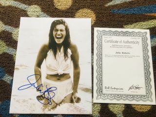 Autographed Julia Roberts Signed 8 X 10 Photo Really In Wet Clothes