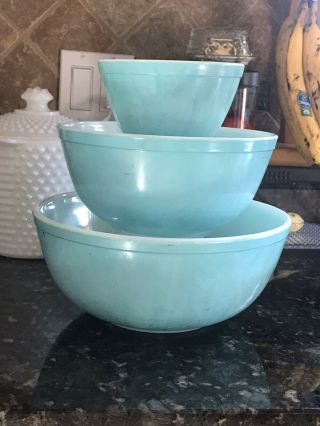 Vintage Pyrex Robins Egg Blue Mixing Bowls 404,  403 & 401