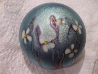 1976 Orient & Flume Signed & Numbered Iridescent Art Glass Flower Paperweight