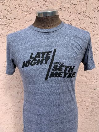 LATE NIGHT WITH SETH MEYERS Shirt Medium Gray NWOT Promo TV Show 2