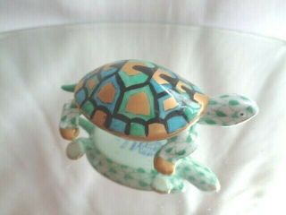 Adorable Herend Hungary Green Fishnet Turtle -
