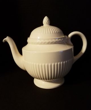 Wedgwood Of Etruria & Barlaston Edme Tea Pot Ribbed White