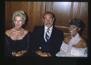 Sean Connery Dionne Warwick Candid 35mm Photo Color Trasparency Slide