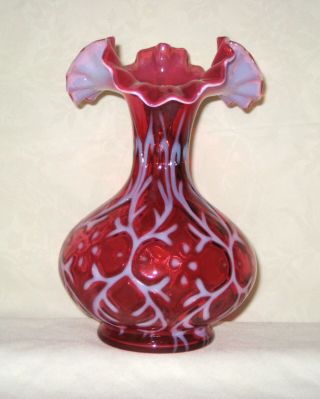 Fenton 1993 Large Spanish Lace Cranberry Opalescent Vase Made For Qvc.