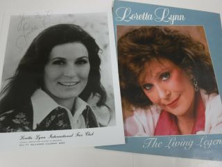 Loretta Lynn Signed,  In Person,  Photo W/collector Booklet