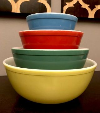 Pyrex Primary Color Nesting Mixing Bowls Complete Set Of 4