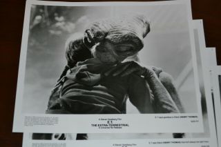 E.  T.  1982 Promo Photo Press Kit Steven Spielberg RARE Re - Release 8X10 Package 8