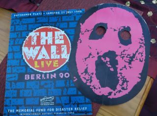 Roger Waters The Wall Berlin 1990 Tour Program Face Mask