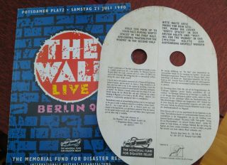 Roger Waters The WALL Berlin 1990 Tour Program Face Mask 4