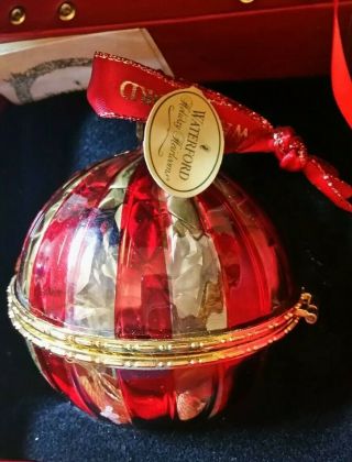 Waterford Crystal Ruby Holiday Heirloom North Pole Treasure Box Ornament Penguin