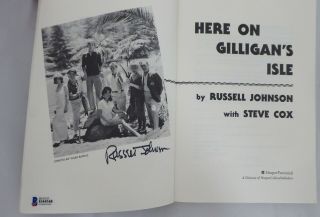 Russell Johnson Autographed Gilligan ' s Island Book The Professor Beckett H44548 3