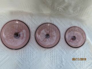 Set Of 3 Vintage Pyrex Vision Cranberry Pans 2.  5L 1.  5L 1.  0L with Lids 5
