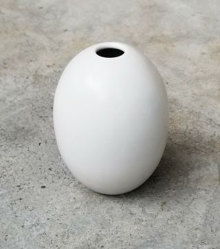 Set of 3 Jonathan Adler Modernist Small White Bud Vases 8
