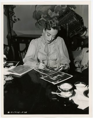Joan Crawford Autographs Photos Harriet Craig Movie Set 1950 Vintage Photograph