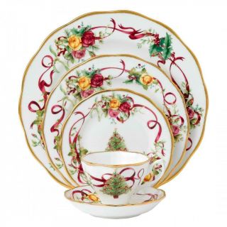 Royal Albert Old Country Roses Christmas Tree 5 - Piece Place Set Iocrct00813
